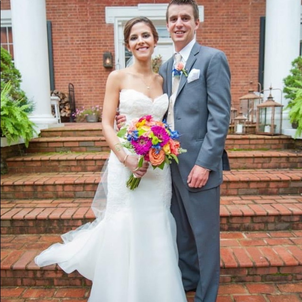 Used wedding dress